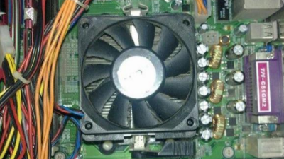 電腦主機(jī)特別燙怎么辦，電腦會(huì)不會(huì)燒了？